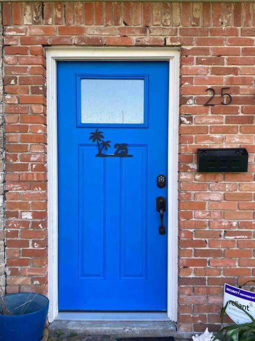 Beach Blanket Bungalow - A Wonderful Townhome Near The Beach Galveston Exterior foto